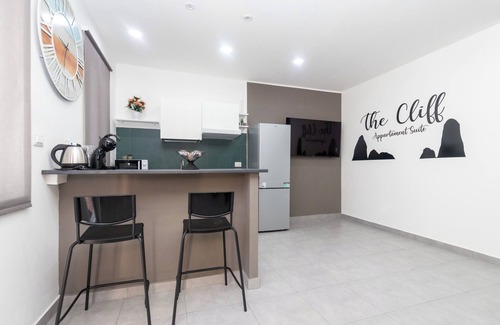 Cannizzaro Apartment | The Cliff Appartament Suite, with in-room Jacuzzi for your relaxation