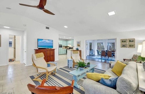 Pineland House | The Clubhouse - Fish, Bike and Relax in this spacious Home with a Hot Tub
