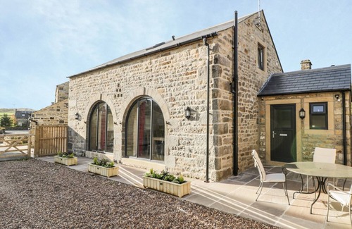 Fourstones Near Bentham Cottage | THE COACH HOUSE, pet friendly, character holiday cottage in Rathmell
