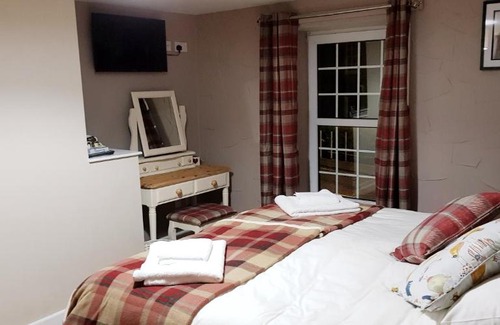 Bronllys Hotel | The Cock Hotel