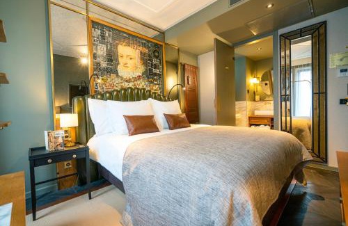 Zuidwal Hotel | The Collector