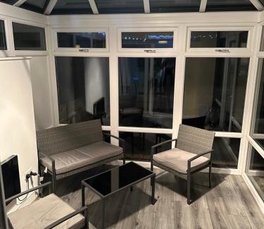 Birmingham Apartment | The comfort House - Cosy 3 Bedroom house
