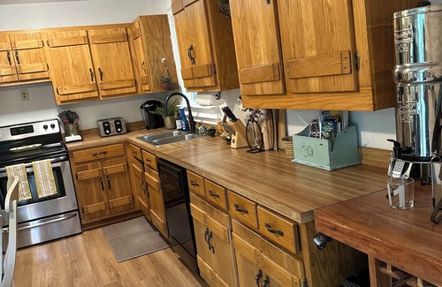 Branford House | The Confluence Cabin: Free tubing, paddle boarding + kayaking on the Ichetucknee