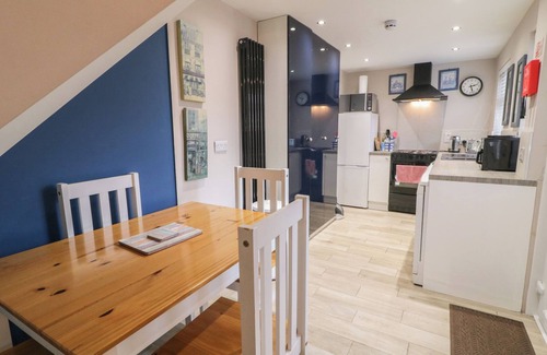 Londonderry Cottage | THE CORNER HOUSE, pet friendly in Londonderry, Northern Ireland
