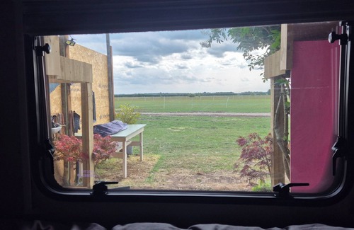 Cambridge House | The Cosy Hide - a romantic, rural retreat