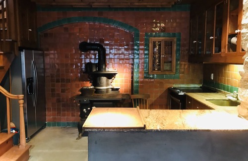 Layton House | The Cottage at Bluestone Falls (90 mins from NYC)