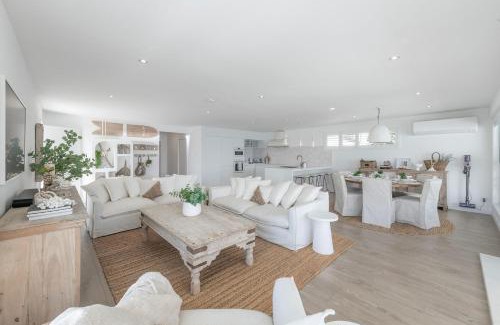 Bonnells Bay Apartment | The Cottage