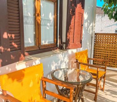 Vathi Apartment | The Cottage
