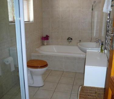 Somerset West Apartment | The Cottage, Heide Avenue