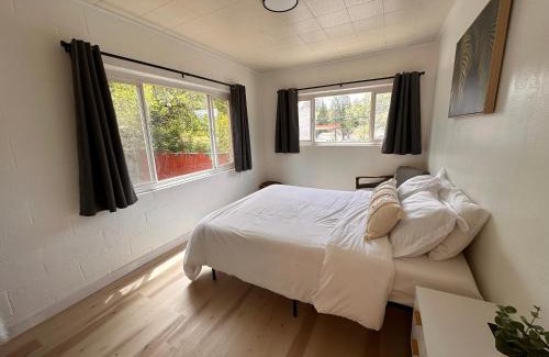 Mount Shasta Hotel | The Cottage Inn at Mount Shasta
