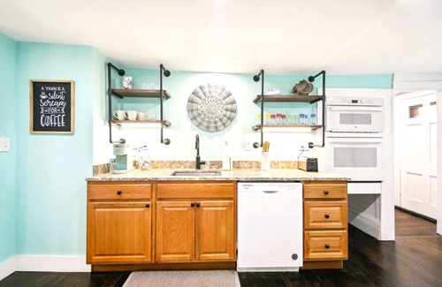 Preston Bed & Breakfast | The Cottage Inn Homestead Suite # 4