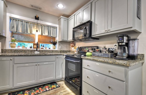 Morganton Cottage | The cottage is located centrally to downtown & a short walk to Lake Blue Ridge.