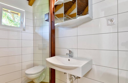 Jalzabet House | The cottage is located in nature, surrounded by vineyards, fruit trees, ornamental plants and other