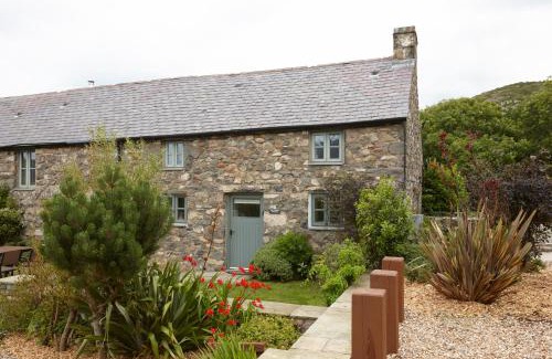 Pistyll House | The Cottage Llyn Peninsula
