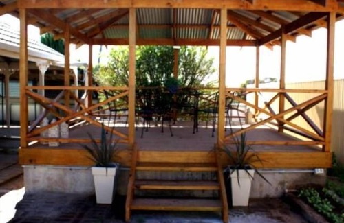 Burgoyne Cottage | The Cottage - Penong