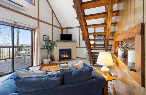 Branson West House | The Cottages on Lake Bluff - Nearby Table Rock Lake