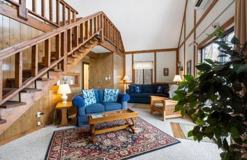 Branson West House | The Cottages on Lake Bluff - Nearby Table Rock Lake