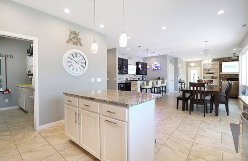 Osage Beach House | The Cove House- Swim, Kayak and Fish
