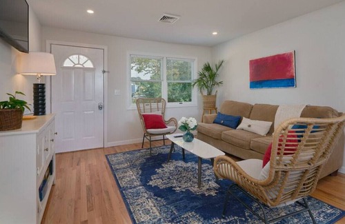 Mystic - New London Cottage | The Cove House · Walk to Mystic, enjoy the views!
