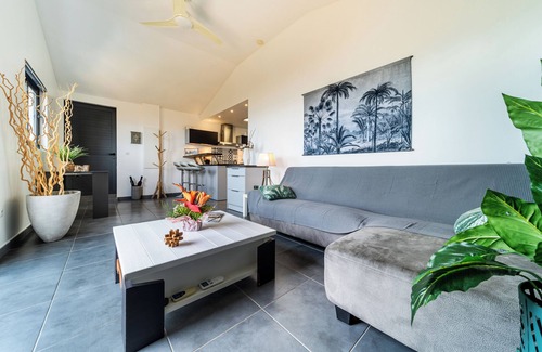 Reunion Apartment | The Cozy 4* - Sea view - 60 m2 charm & standing