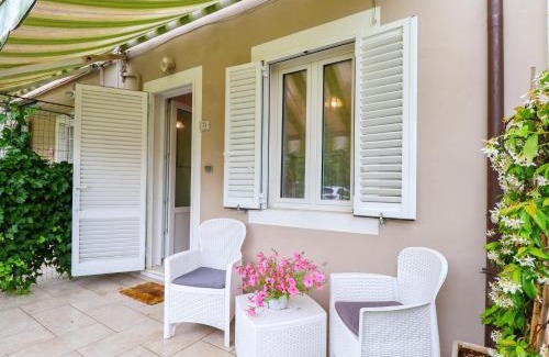 Massa e Cozzile Apartment | The Cozy Apartment - Wi-Fi, Smart TV, Free Parking