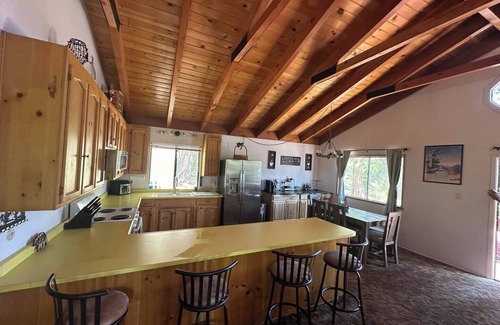 Mi-Wuk Village Cabin | The cozy cabin!