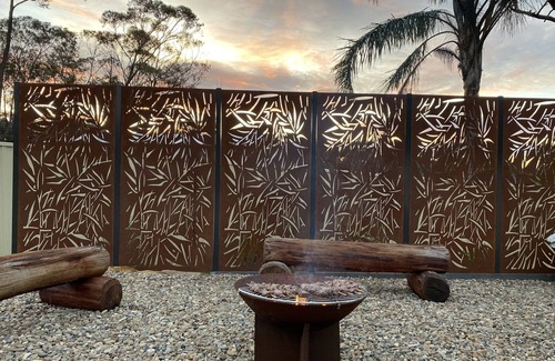 Hill Top Cottage | The Cozy Cottage - private hot tub, breakfast & a bottle of local wine.