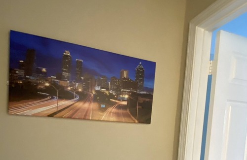 Sylvan Hills Apartment | The Cozy Get Away- 5 minutes away from Downtown Atlanta