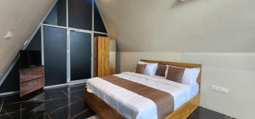 Chikkamagaluru Hotel | The cozy huts