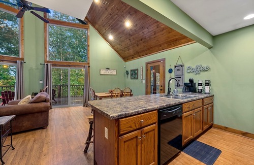 Cub Run Cabin | The Cozy Nolin Cabin in Mammoth Cave, KY makes for the Perfect Lakefront Getaway