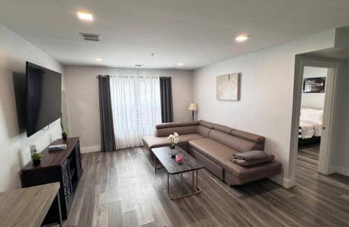 Paterson Apartment | The Cozy Suite - 1BR with Free Parking