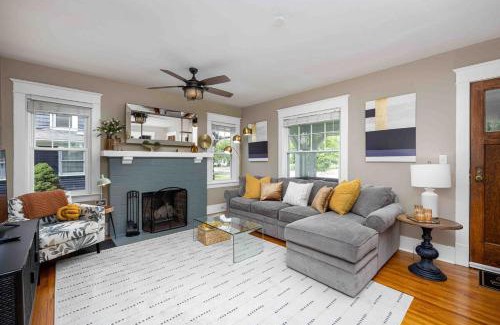 Perrysburg House | The Craftsman Uptown - Walk to Shops & Eats