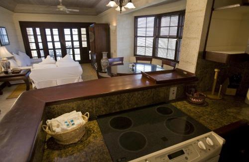 Diamond Valley Resort | The Crane Resort