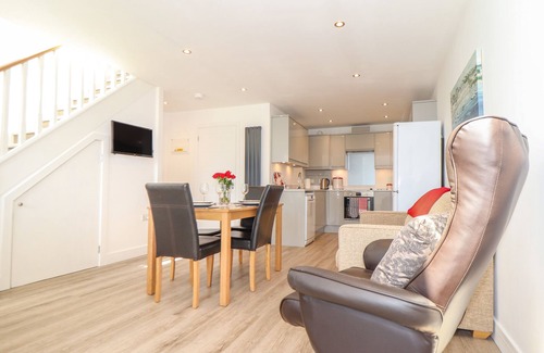 Helston House | THE CREST, family friendly, with a garden in Helston