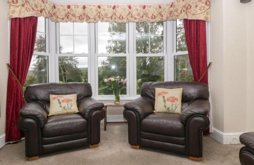 Turnastone House | The Croft