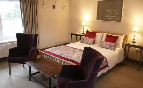 Croscombe Bed & Breakfast | The Cross at Croscombe