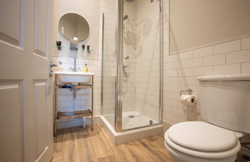 Knutsford Hotel | The Cross Keys
