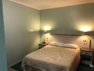 Junee Hotel | The Crossing Motel