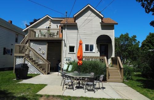 Frankfort Apartment | The Cute & Cozy - Lower Apt - Great Location!