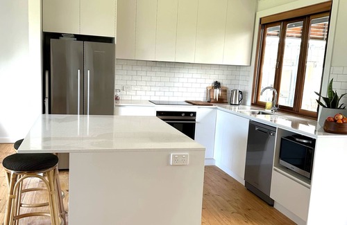 Port Elliot House | The Cutting Colman Pl, Port Elliot