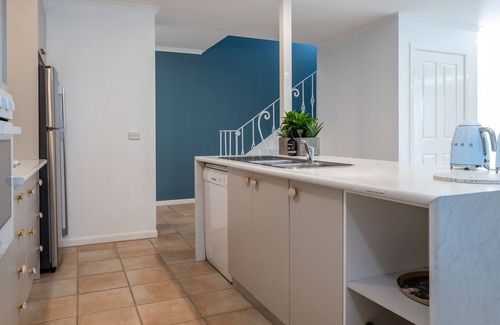 Long Beach House | The Dans @ Long Beach - 30 Seconds from the Beach