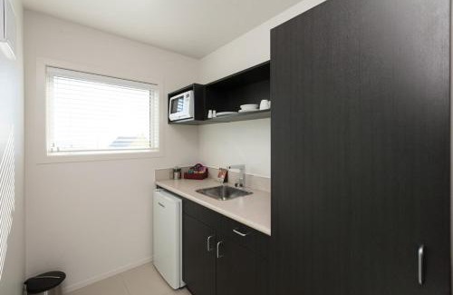 New Plymouth CBD Hotel | The Dawson Motel