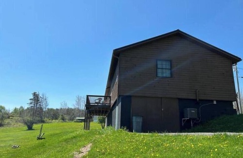 Sabinsville House | The Decker-Tranquil Getaway w/Fire Pit, Kayaking & Fishing