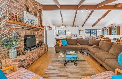 Julian House | "The Deer Bungalow" Pine Hills Large Custom Home in Julian that is Pet Friendly