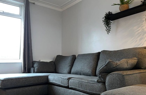 Buckley Apartment | The Deeside - North Wales Sleeps up to 7
