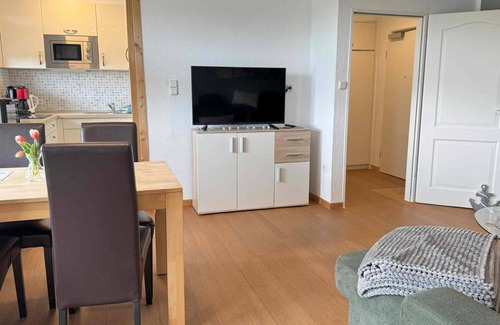 Horumersiel Apartment | The Deichkieker for 4 people with sea view with internet and 2 bicycles