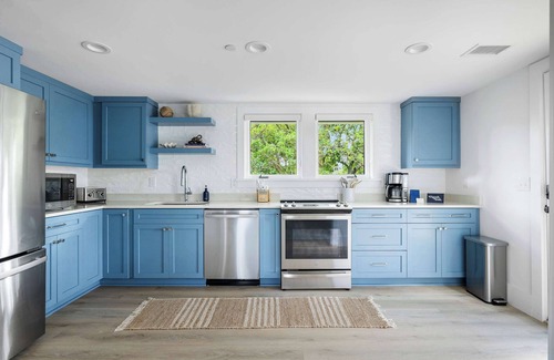 Folly Beach House | The Dellawisp | 1 Block to Beach