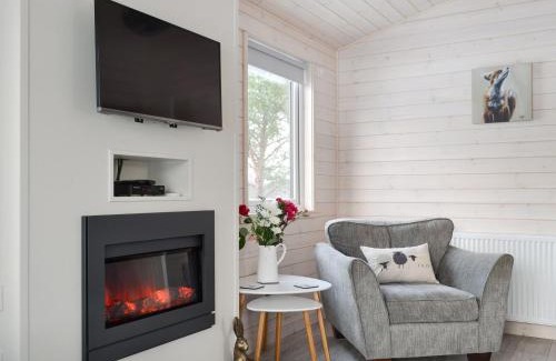 Newtonmore House | The Den