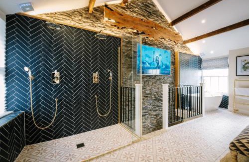 Bowness-on-Windermere House | The Den - The White House Windermere