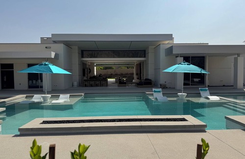Palm Desert House | The Desert Mountain Compound